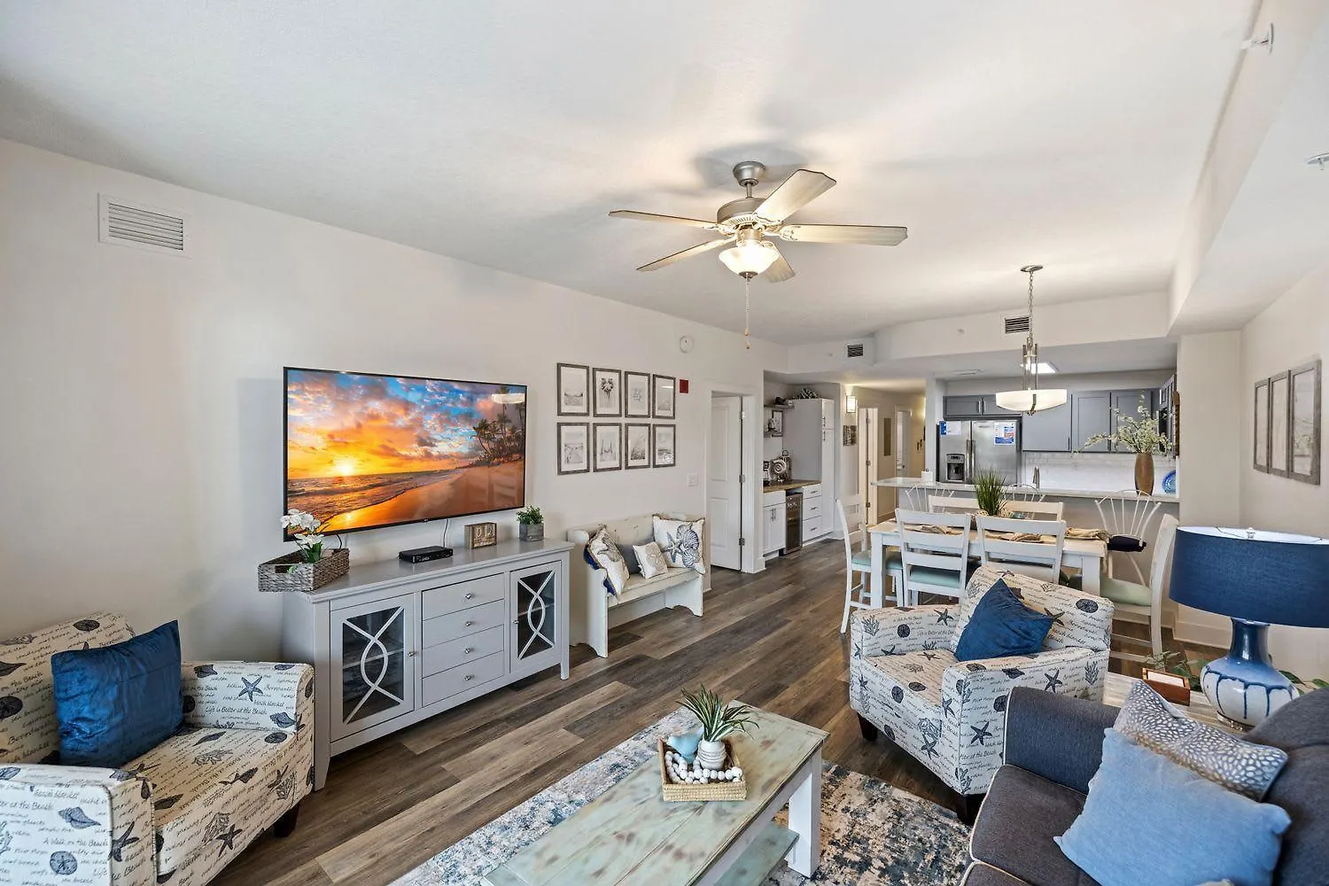Calypso 3 New Relax Unwind Luxury Pcb Next To Pier Park 3 Bed 2 Bath Pool Hot Tub Tikki Bar Villa Panama City Beach