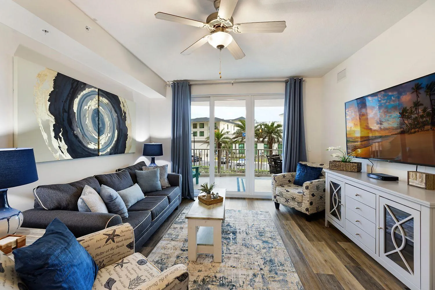 Calypso 3 New Relax Unwind Luxury Pcb Next To Pier Park 3 Bed 2 Bath Pool Hot Tub Tikki Bar Villa Panama City Beach 0*,  United States