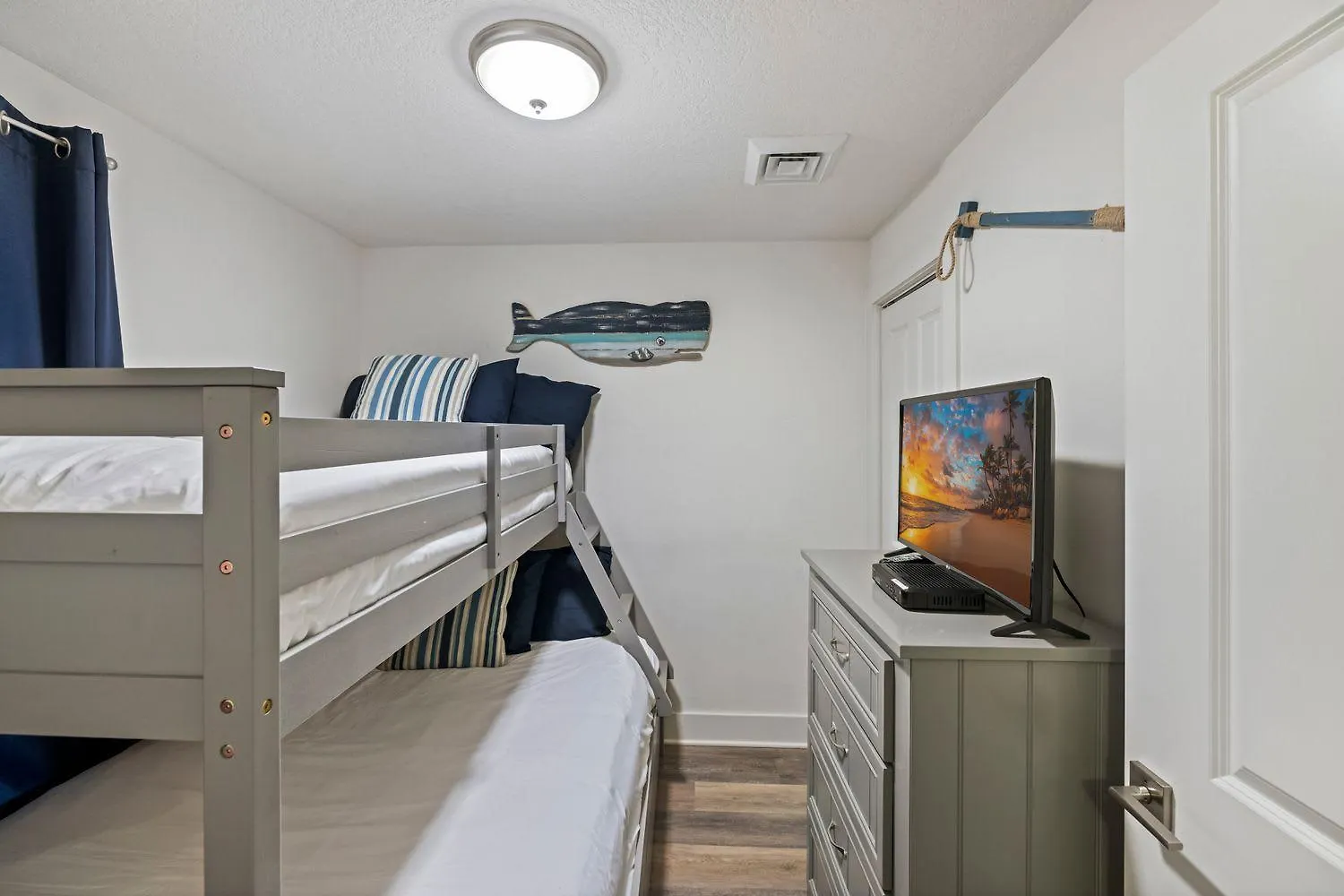 Holiday home Calypso 3 New Relax Unwind Luxury Pcb Next To Pier Park 3 Bed 2 Bath Pool Hot Tub Tikki Bar Villa Panama City Beach