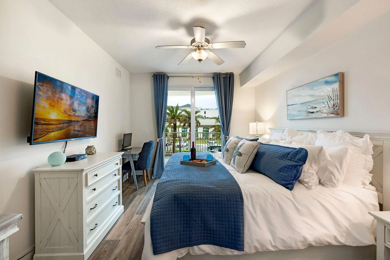 Calypso 3 New Relax Unwind Luxury Pcb Next To Pier Park 3 Bed 2 Bath Pool Hot Tub Tikki Bar Villa Panama City Beach Holiday home