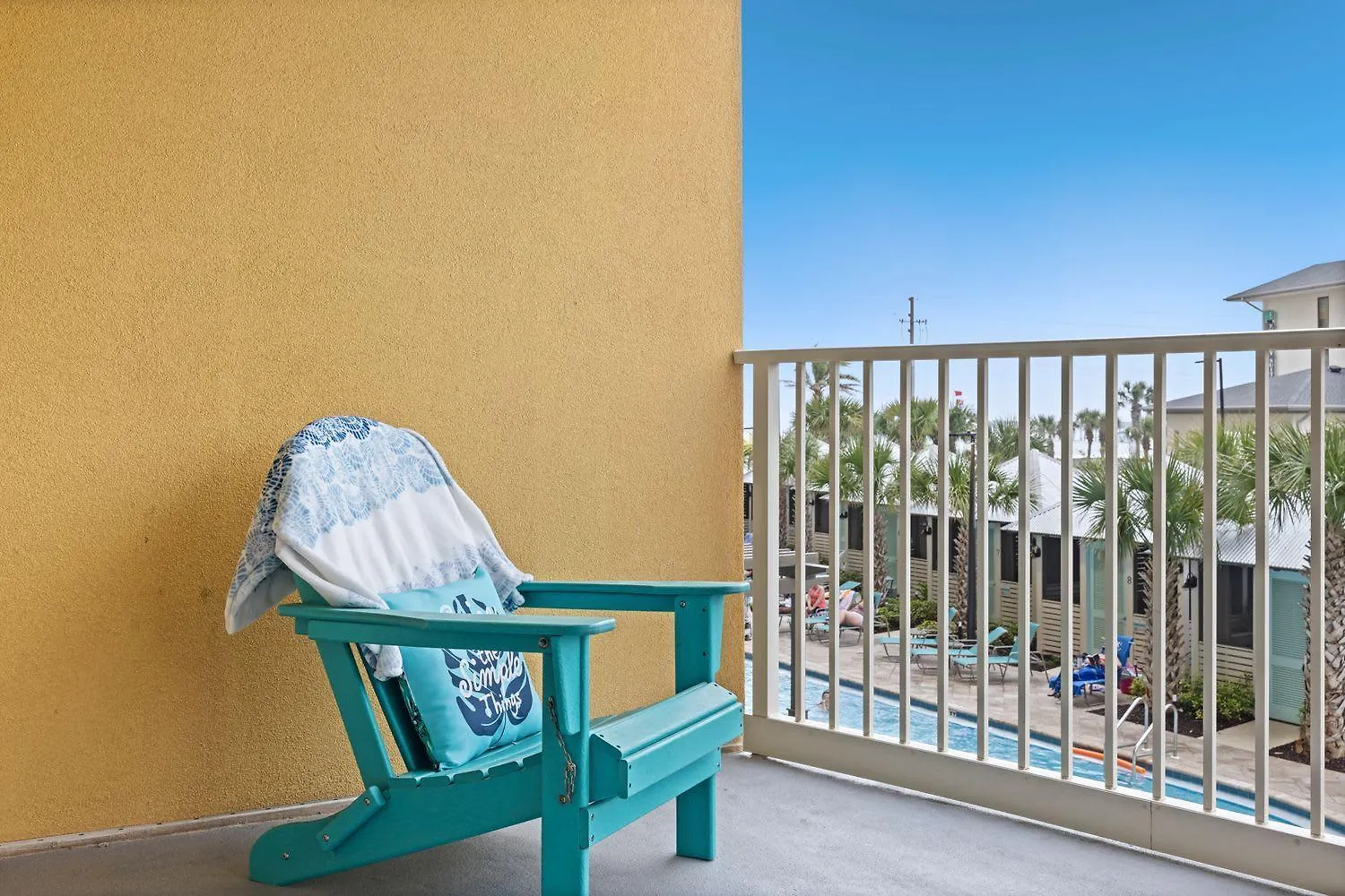 Calypso 3 New Relax Unwind Luxury Pcb Next To Pier Park 3 Bed 2 Bath Pool Hot Tub Tikki Bar Villa Panama City Beach Holiday home