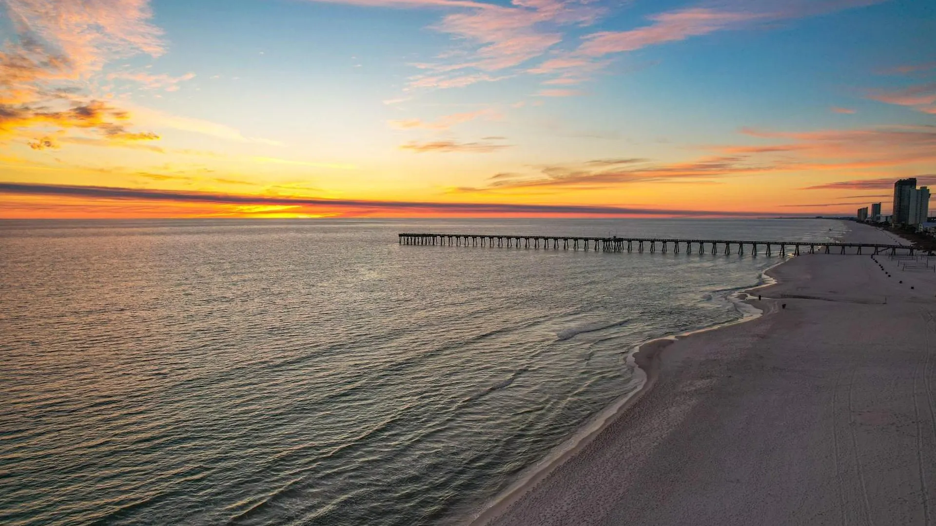 Calypso 3 New Relax Unwind Luxury Pcb Next To Pier Park 3 Bed 2 Bath Pool Hot Tub Tikki Bar Villa Panama City Beach Holiday home